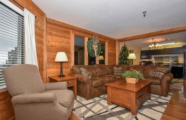 Seven Springs Stoneridge Ski-In/Out Condo with Mountain Views by RedAwning - Foto 6