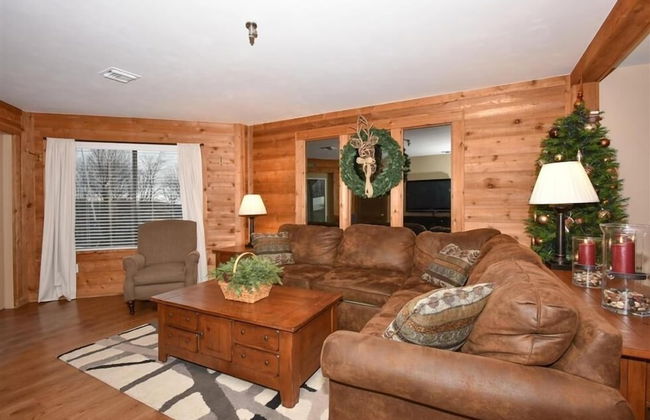 Seven Springs Stoneridge Ski-In/Out Condo with Mountain Views by RedAwning - Foto 1