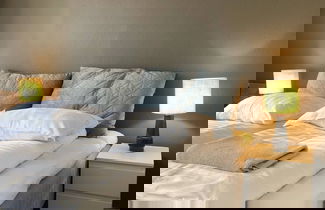 Foto 1 - Huset ved springvandet