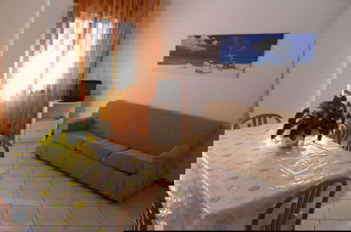 Photo 5 - Bright Flat in a Colourful Building - Beahost