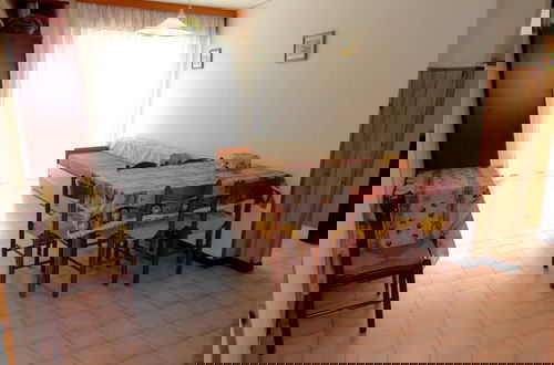 Foto 3 - Wonderful Apartment With Terrace and Pool