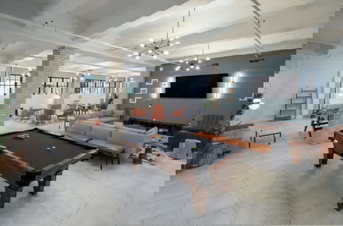 Foto 5 - Sosuite Studio Acc. w Shared W/d, Gym, Lounge