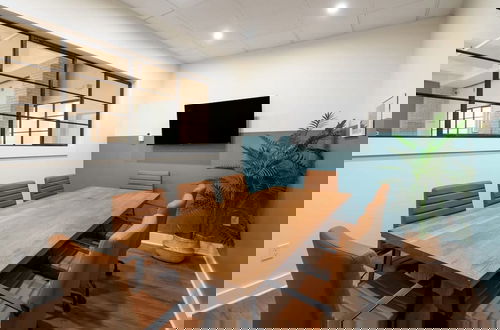 Foto 20 - Sosuite Studio Acc. w Shared W/d, Gym, Lounge