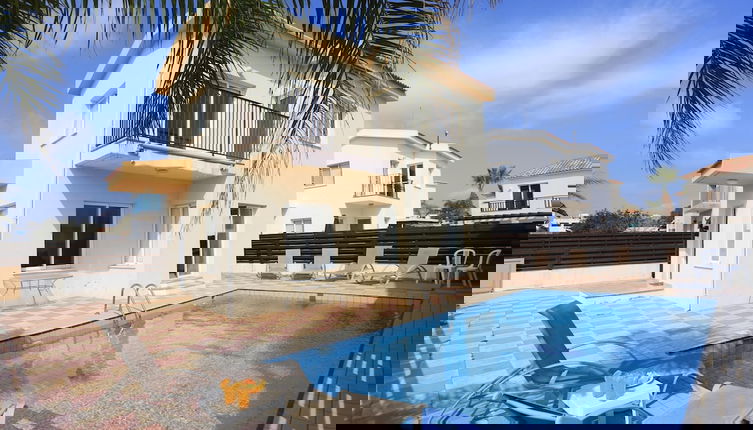 Photo 1 - Seabreeze Villa No 4