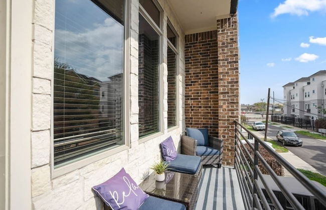 Posh Dtwn Midtown Home w Stunning Roof-topterrace - Foto 9