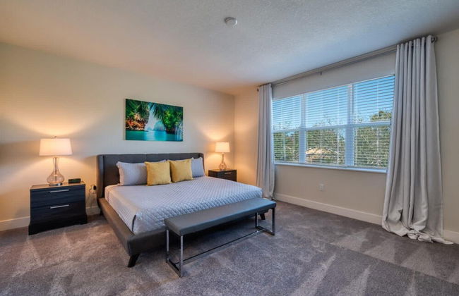 Spacious New Modern Retreat - Foto 15