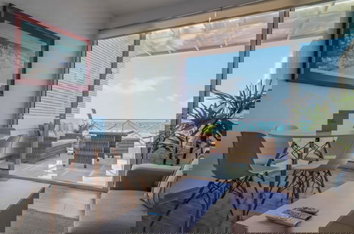 Photo 37 - Astonishing 2BR With Spectacular Ocean View