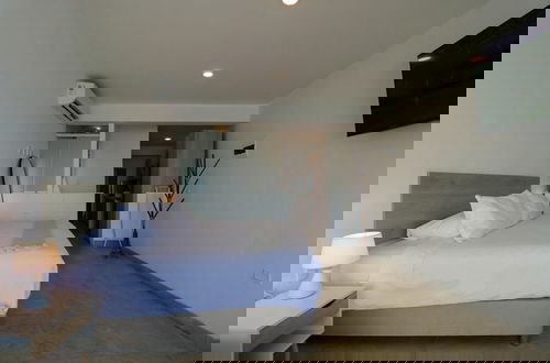 Photo 16 - Astonishing 2BR With Spectacular Ocean View