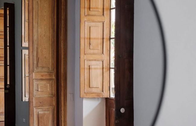 w 3BR Baroque Villa With Spacious Terrace - Photo 36