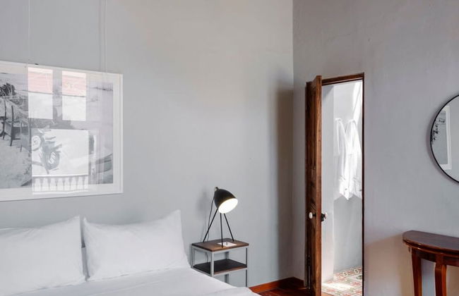 w 3BR Baroque Villa With Spacious Terrace - Photo 32