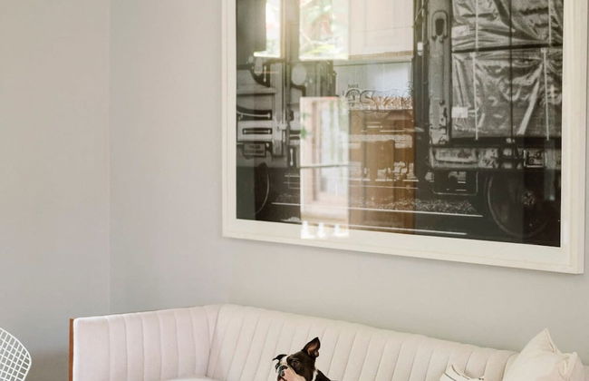 w 3BR Baroque Villa With Spacious Terrace - Photo 10