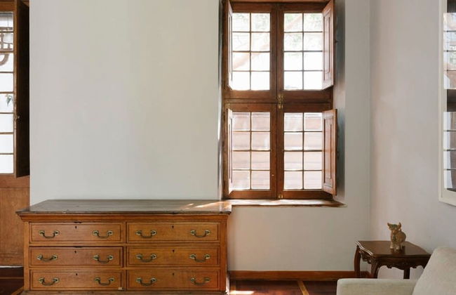 w 3BR Baroque Villa With Spacious Terrace - Photo 9