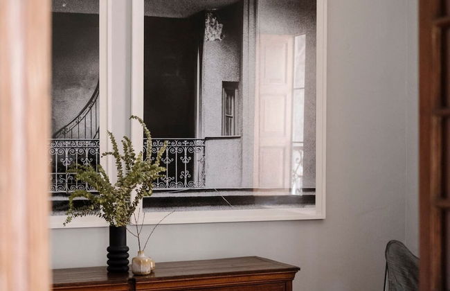 w 3BR Baroque Villa With Spacious Terrace - Photo 11