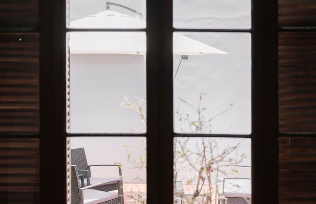 w 3BR Baroque Villa With Spacious Terrace - Photo 30