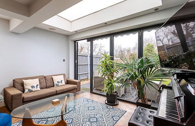 Modern and Spacious Colliers Wood Home - Foto 6