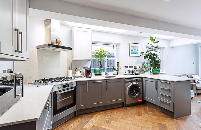 Modern and Spacious Colliers Wood Home - Foto 12