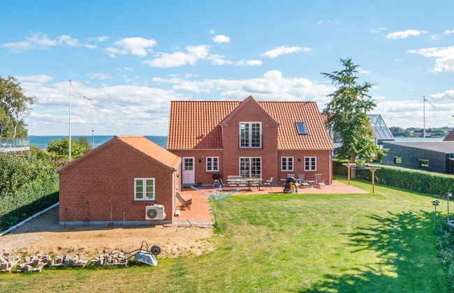 8 Person Holiday Home in Hejls - Foto 1