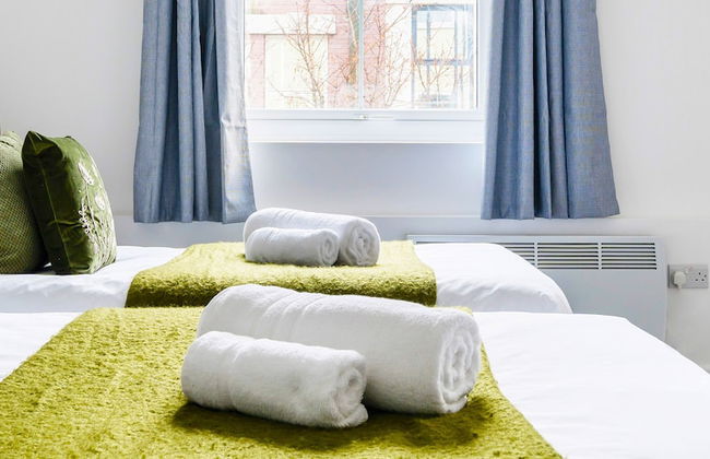 Modern Town Center Apartments Aldershot - Foto 2