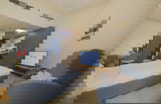 Foto 2 - Friendly Studio Apartment With Beautiful Living