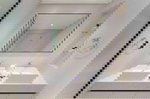 Foto 17 - Maison Privee - Exclusive Apt w/ Unmatched Dubai Marina Vistas