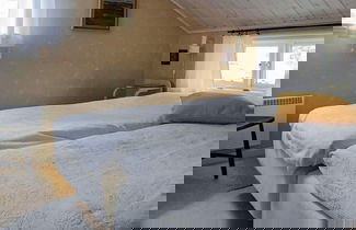 Foto 2 - 4 Person Holiday Home in Ellos