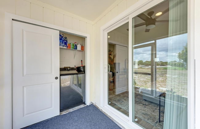 Charming Florida Beach Home w King Bed Patio - Foto 7