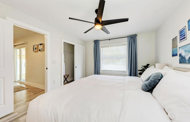 Charming Florida Beach Home w King Bed Patio - Foto 15