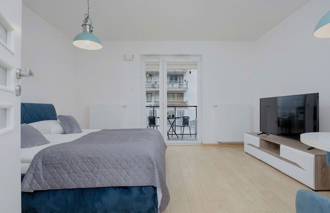 Studio Near The PGE Stadium by Renters - Photo 13