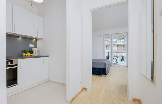 Studio Near The PGE Stadium by Renters - Photo 9