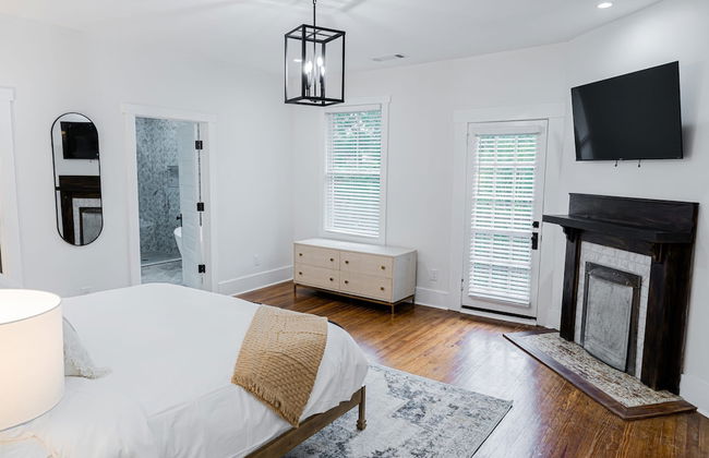Beautiful Home Located In Historic Norcross - Photo 54