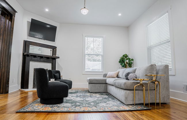 Beautiful Home Located In Historic Norcross - Photo 36