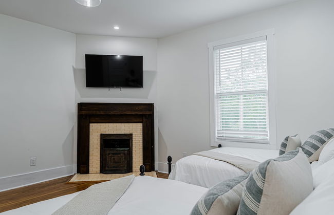 Beautiful Home Located In Historic Norcross - Photo 61
