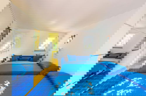 Photo 4 - Capri Turquoise by Napoliapartments