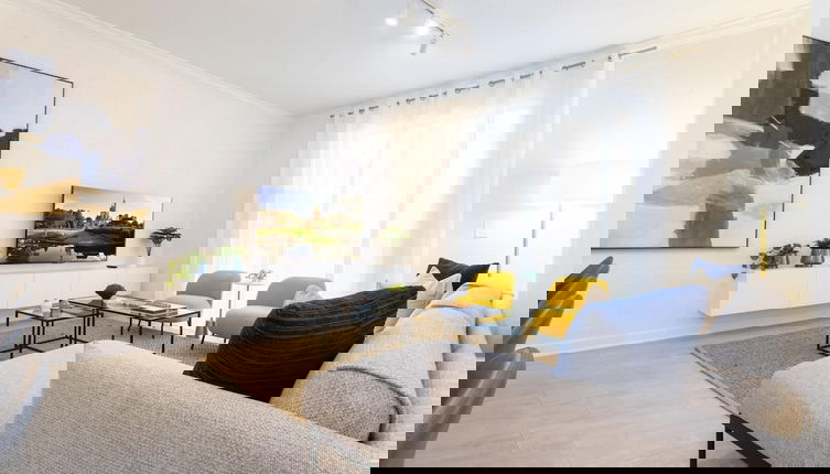 Foto 1 - Chic Modern Marvel-spacious Themed Bedrooms Private Pool