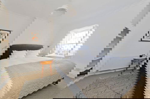 Foto 16 - Traditional 2-bed Apartment Notting Hill