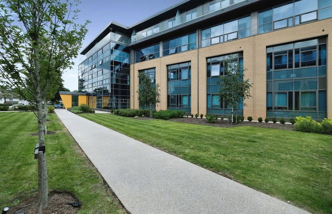 Brand New 1 Bed Apt - Seven Stays Bracknell - Foto 11
