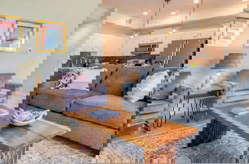 Photo 3 - Urban Elegance - Modern Retreat