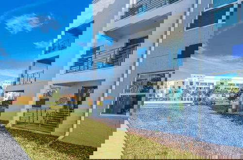 Photo 12 - Urban Elegance - Modern Retreat