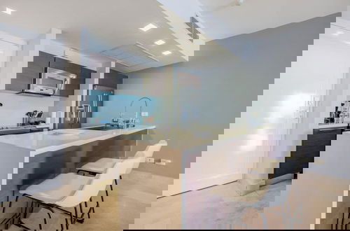 Photo 14 - w Cozy 1BR in YOO