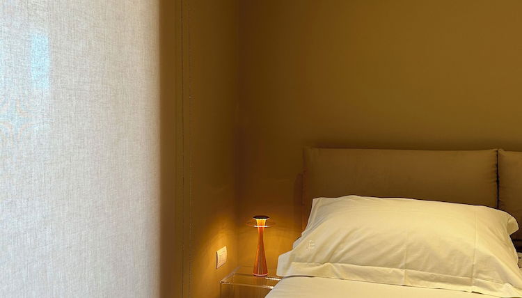 Photo 1 - golden suites 2