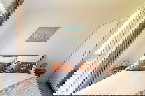 Foto 3 - Semi-detached House With Modern Bespoke Interior