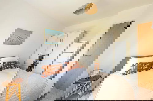 Foto 5 - Semi-detached House With Modern Bespoke Interior