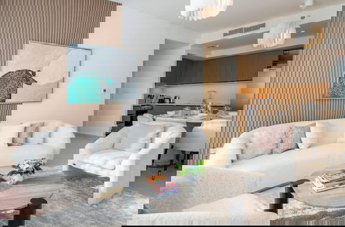 Foto 12 - Homesgetaway- Brand New 2BR Burj Crown