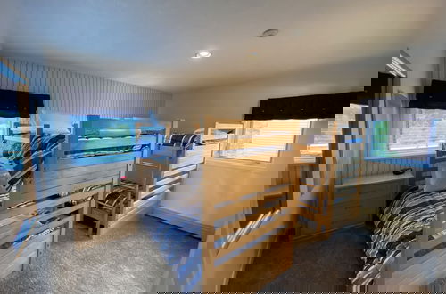 Foto 4 - Woods Resort and Spa by RedAwning