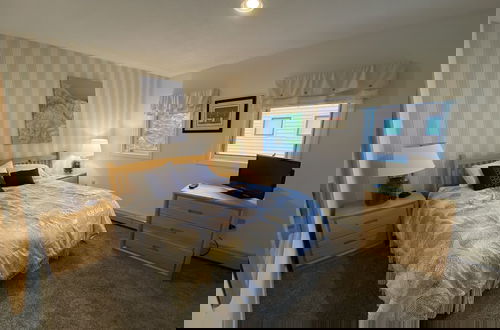 Foto 2 - Woods Resort and Spa by RedAwning