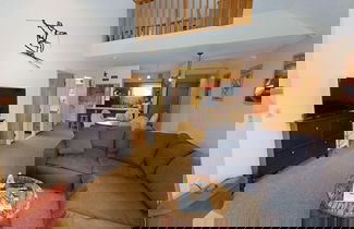 Foto 1 - Woods Resort and Spa by RedAwning