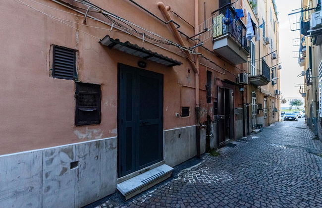 Via Lubrano 6 in Pozzuoli - Photo 4