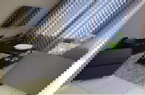 Foto 1 - Comfortable Furnished Apartment Wi-fi Free Parking