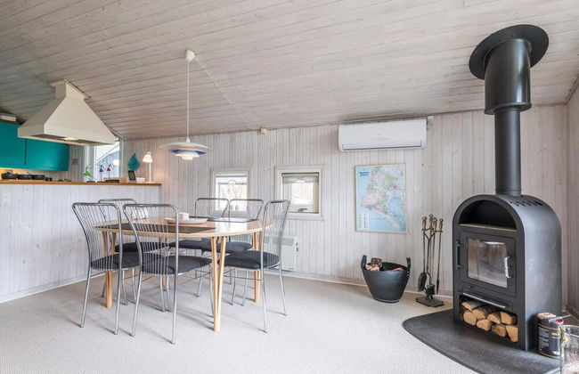 4 Person Holiday Home in Oksbol - Foto 6