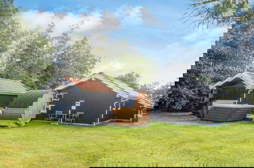 Photo 44 - 4 Person Holiday Home in Oksbol